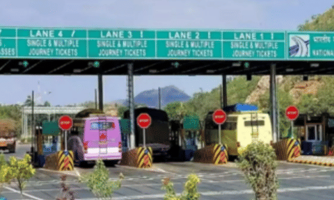 Toll charges hike across Tamil Nadu (Photo/Maalaimalar)