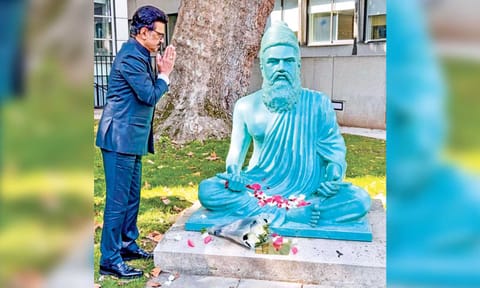 CM Stalin pays tribute at Tiruvalluvar statue in London 