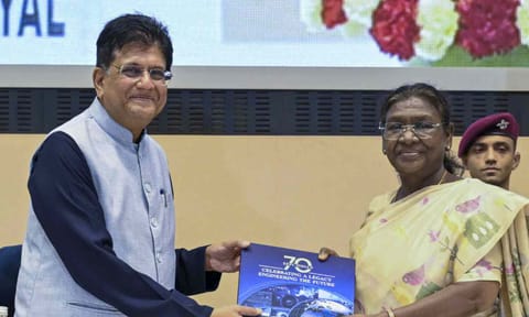 President Droupadi Murmu with Union Commerce Minister Piyush Goyal during the Platinum Jubilee celebrations of the Engineering Export Promotion Council (EEPC), in New Delhi (PTI) 