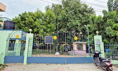 Poorly maintained Elango Park in Kancheepuram