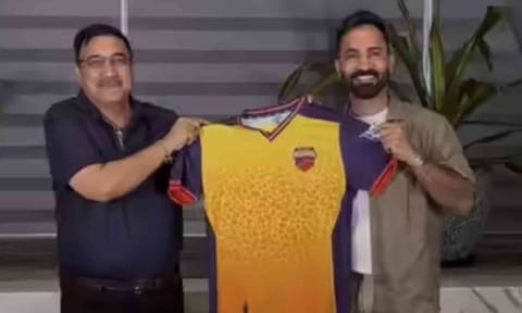 Dinesh Karthik joins Sharjah Warriorz in ILT20 