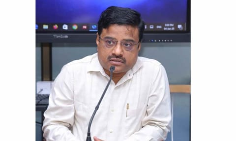 Principal commissioner Tamil Valavan 
