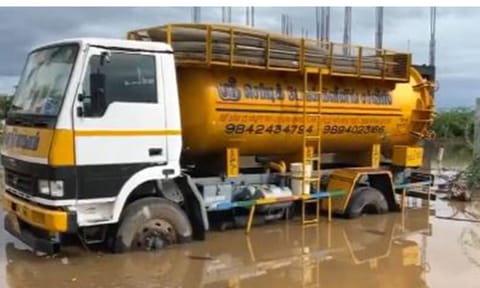 Heavy rain causes waterlogging in Thoothukudi (Photo/ANI)