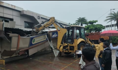 Saravana Bhavan sealed