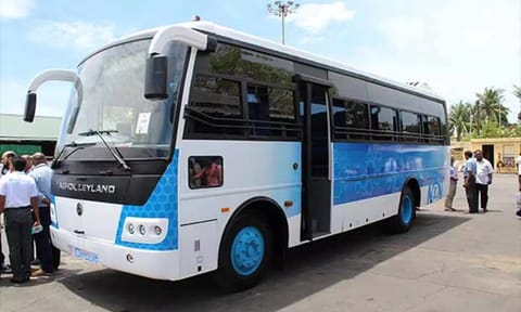 MTC plans 220 e-buses to ferry Metro Rail commuters