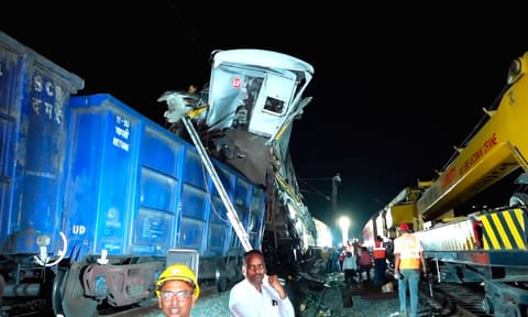 Rescue operations underway at Lal Khadan Torva Fatak after a MEMU local train collided with a stationary goods train between Gatora and Bilaspur stations, Bilaspur, Chhattisgarh (PTI)