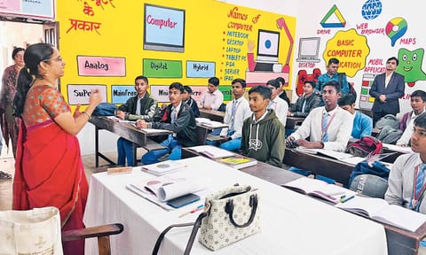 Varanasi students learning the basics of Tamil language