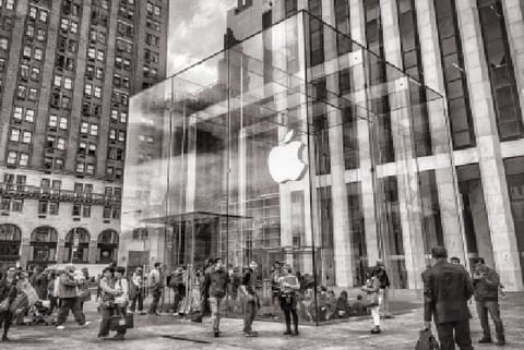 Apple reaches 60pc sales share mark for 1st time since 2017
