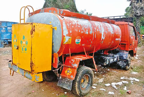 Namakkal police seize tanker lorry with 4,000 litres of adulterated diesel