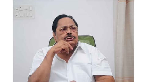 Water Resource Department Minister S. Duraimurugan (Source: Daily Thanthi)