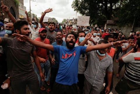 Protesting Sri Lankan people.
