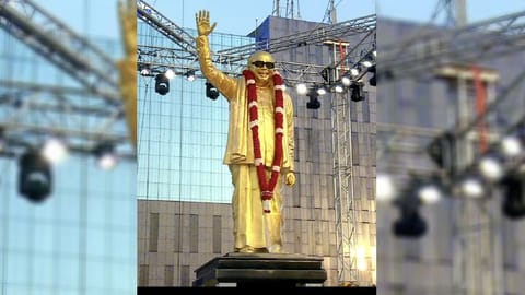 Dravidian stalwart and five-time Chief Minister of Tamil Nadu Karunanidhi's 16-ft statue