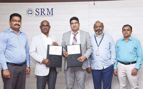 SRMIST, Himalaya Wellness representatives with the MoU