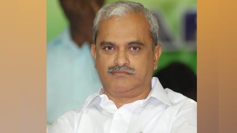 V Vaithilingam