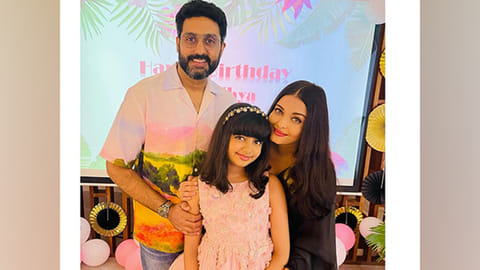 Abhishek Bachchan, Aishwarya Rai Bachchan with their daughter Aaradhya
