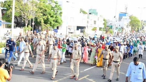 ACP Prem Anand Sinha flags off rally on International day against drug abuse and illicit trafficking.