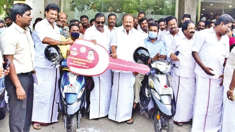 Ministers KN Nehru, MRK Panneer Selvam and Anbil Mahesh Poyyamozhi distributing welfare assistance to beneficiaries in Tiruchy on Saturday
