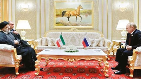 Russian President Vladimir Putin and Iranian President Ebrahim Raisi