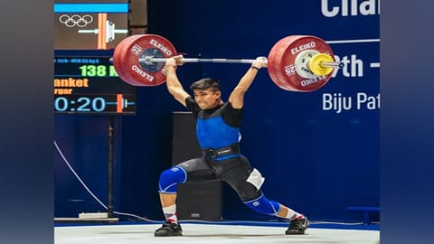 Lifter Sanket Sargar