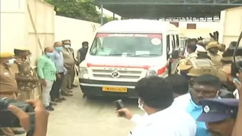 Body of the schoolgirl taken in an ambulance to her native village Thekkalur