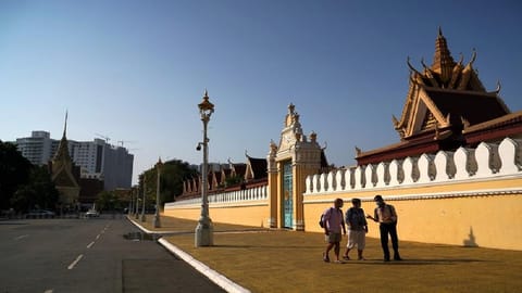 Cambodia expects 1 million foreign tourists in 2022