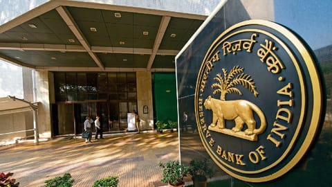 RBI directs loan recovery agents not to intimidate borrowers