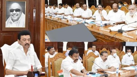 Stalin adviced the ministers to use words carefully in public places