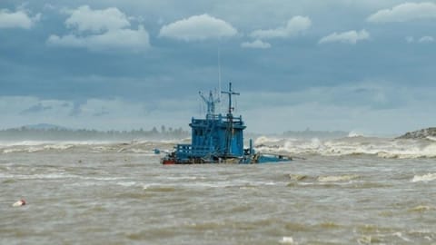 23 Chinese nationals were missing after a boat capsized in Cambodia