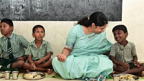 Kanimozhi may be top choice to replace Subbulakshmi