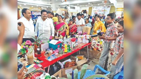 MLA VG Rajendran and District Collector Dr Alby John Varghese visiting the exhibition.