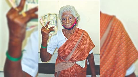 Woman seeks help to change Rs 15K in demonetised notes