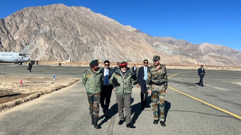 Prime Minister Narendra Modi with soldiers