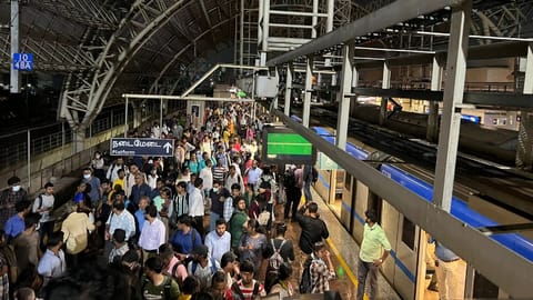 Passengers stranded at Koyambedu Metro station.