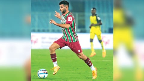 For the goal, Hugo Boumous finished the move that he started
