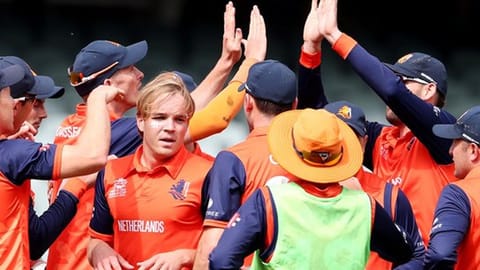 Team Netherlands players celebrating the win.