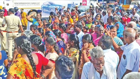 Several protestors took to the streets protesting against the opening of a Tasmac outlet in their area.
