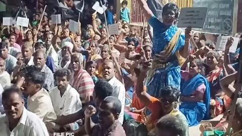 Protesting villagers
