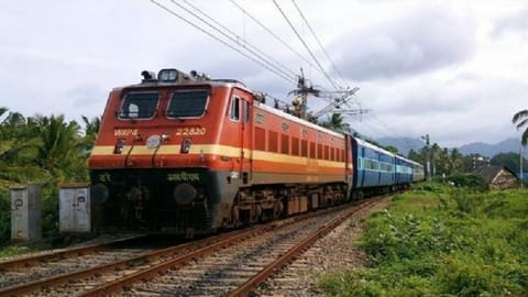 32 trains delayed due to fog