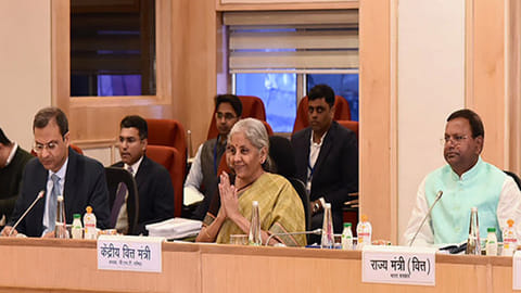 Union Finance Minister Nirmala Sitharaman (Centre), MoS for Finance Pankaj Chaudhary (right) and revenue secretary Sanjay Malhotra