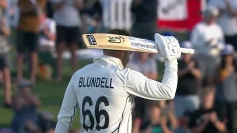 Tom Blundell