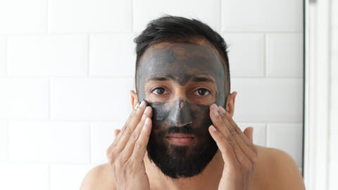 5 no-nonsense skincare tips for men on the go
