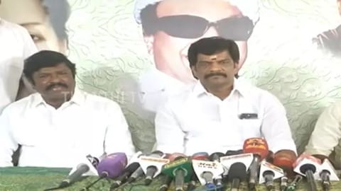 Kolathur Krishnamurthy in the press meet