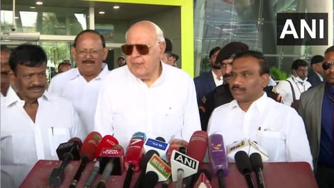 Farooq Abdullah at the airport