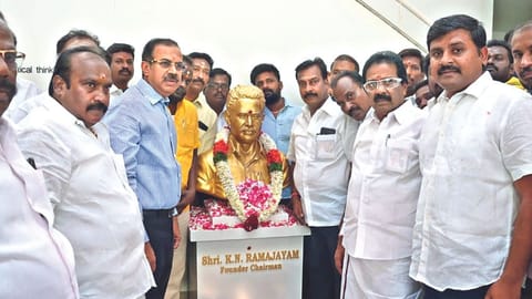 DMK functionaries garlanding statue of KN Ramajayam
in Tiruchy on Wednesday