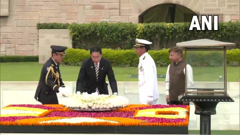 Japanese Prime Minister Fumio Kishida paid homage to Mahatma Gandhi