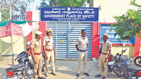 Police personnel deployed outside the Vellore juvenile home
on Friday after some inmates escaped from the faciilty