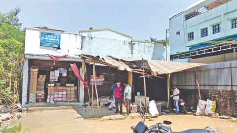 Tasmac outlet 4033 located on GST Road in Chengalpattu