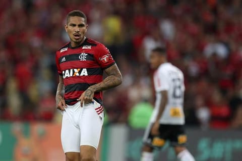Flamengo's Paolo Guerrero gestures