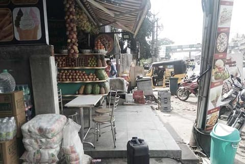 A shop extends on to the pavement at Chromepet