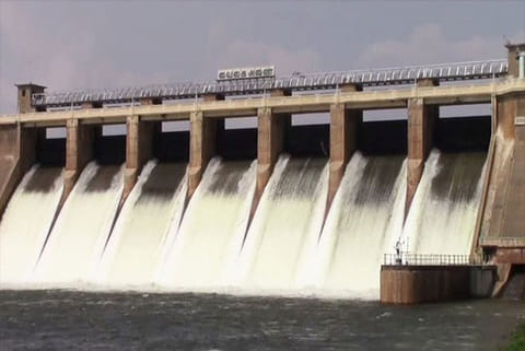 Heavy discharge witnessed from Vaigai Dam with rain filling up the facility fast